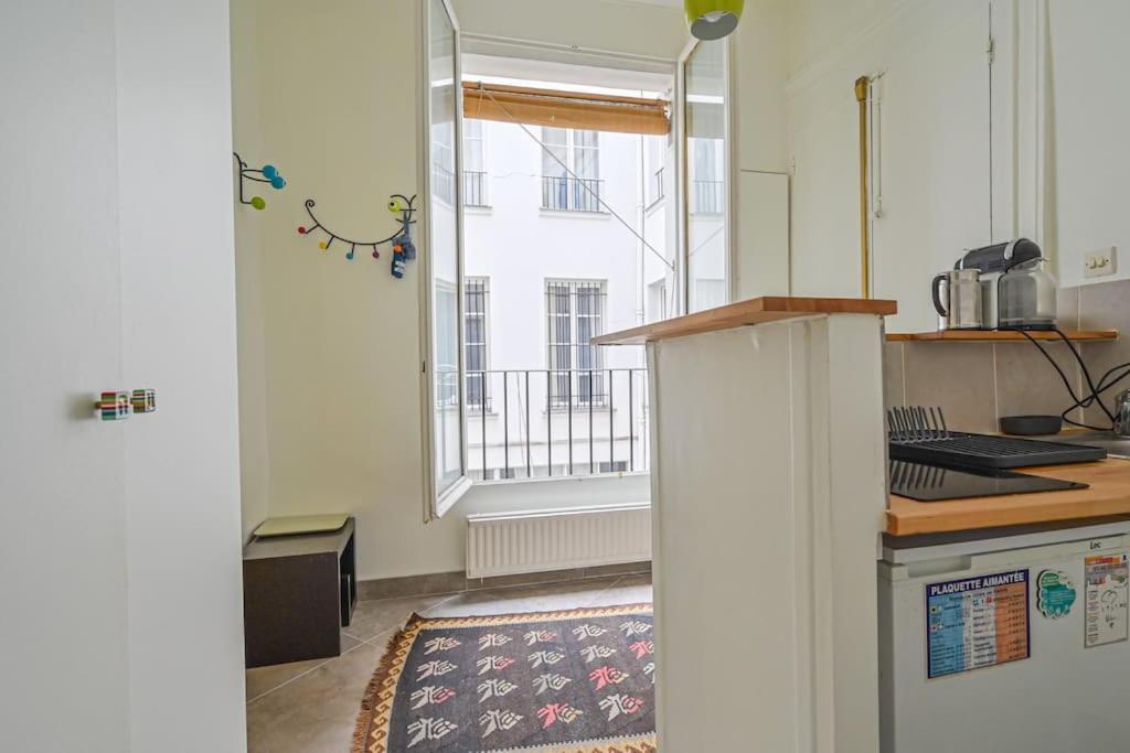 Radiant Flat - Spacious Studio Apartment - Marais Paris Exterior photo