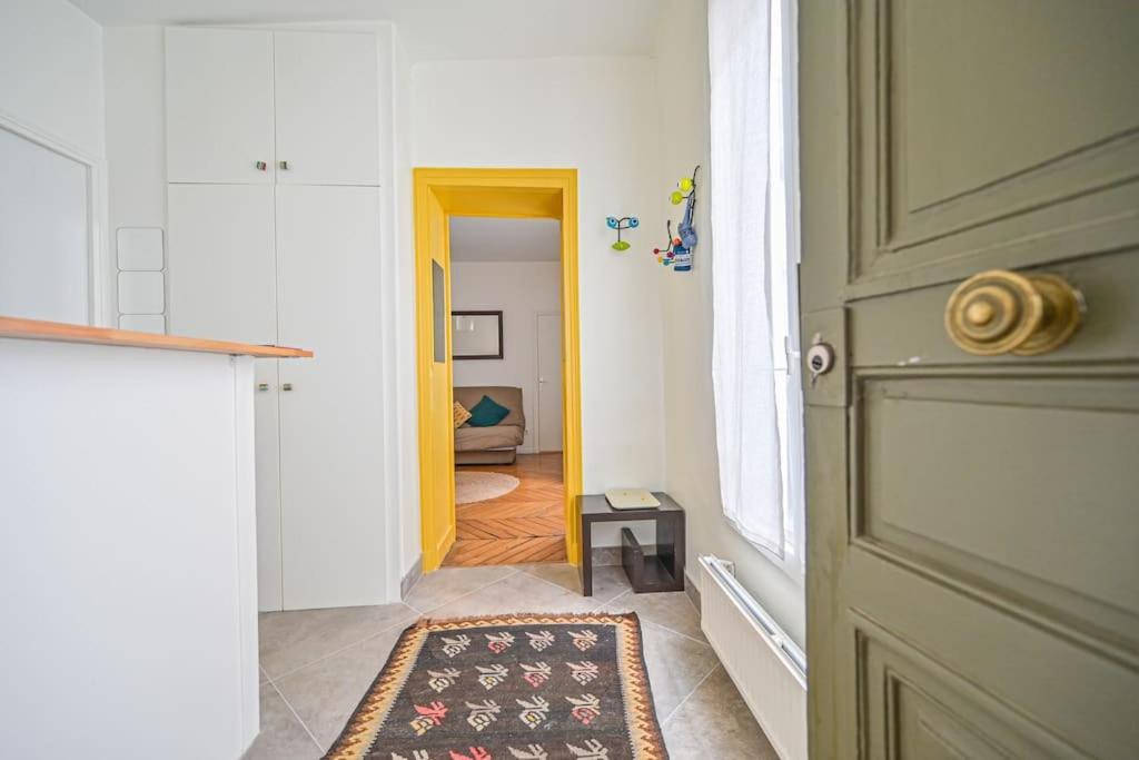 Radiant Flat - Spacious Studio Apartment - Marais Paris Exterior photo